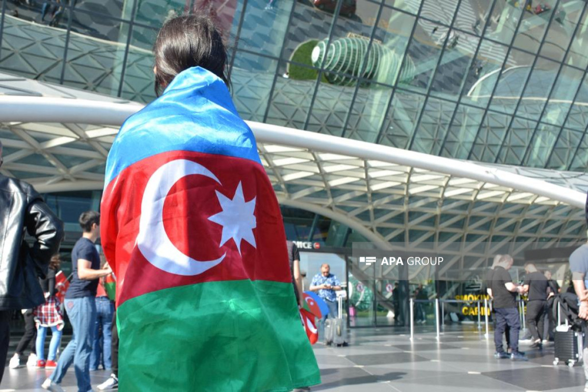 İrəvanda Avropa çempionu olan türkiyəli ağırlıqqaldıranlar Azərbaycana gəlib 