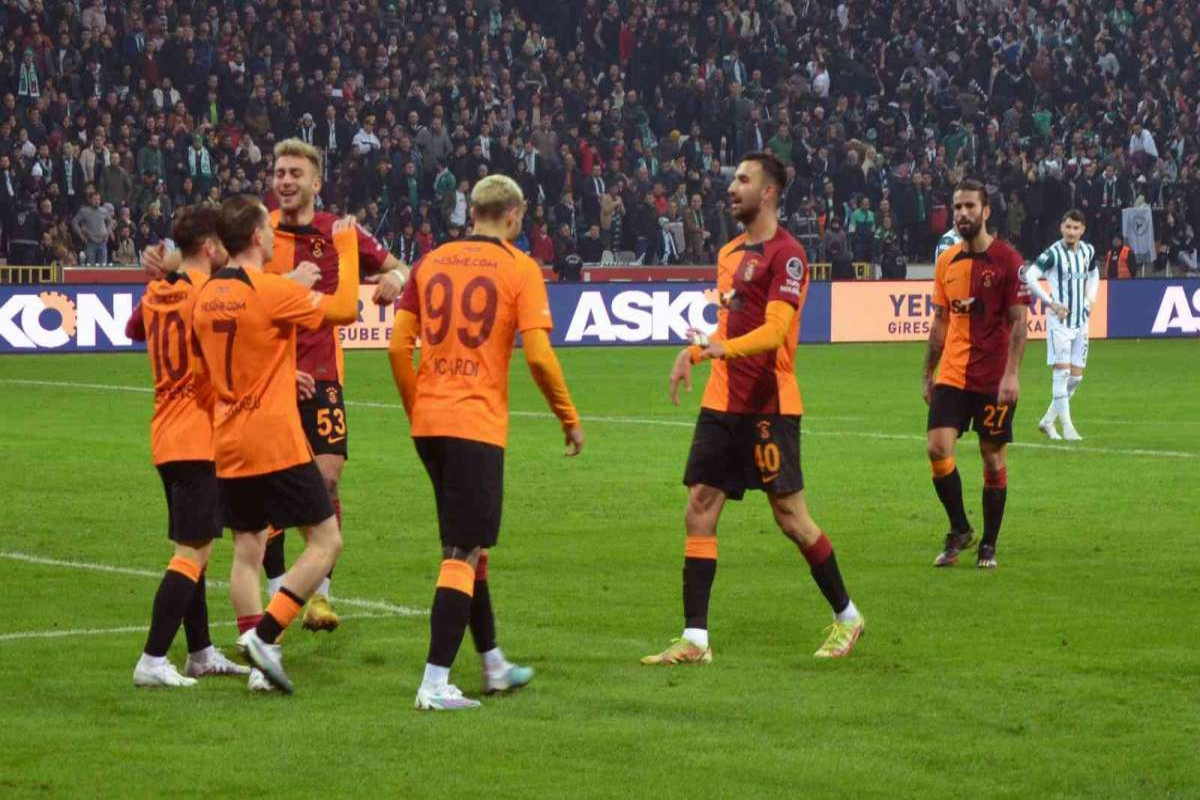 "Qalatasaray" səfərdə darmadağın etdi, "Trabzonspor" uduzdu 