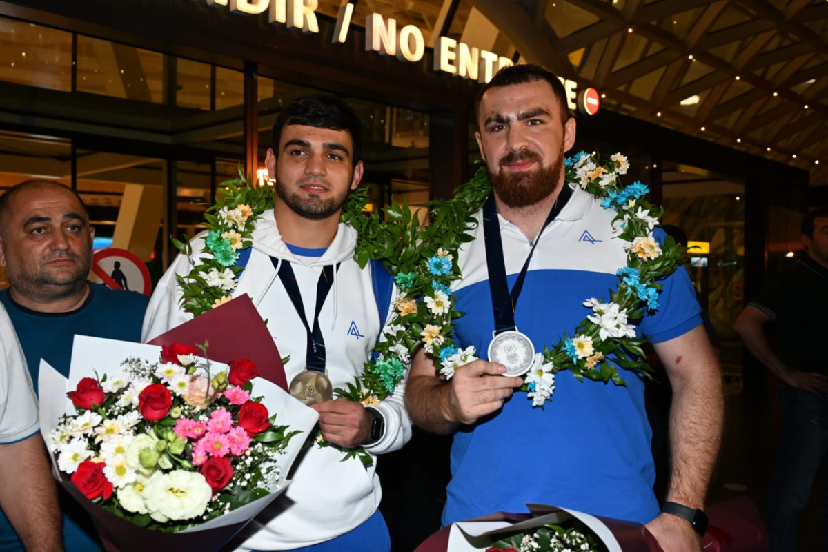 Avropa Oyunlarında iştirak edən Azərbaycan yığması vətənə qayıdıb - FOTO 