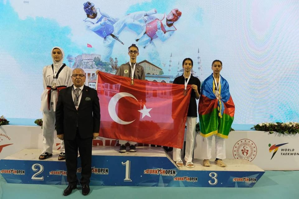 Taekvondoçularımızdan Türkiyədə 8 medal 