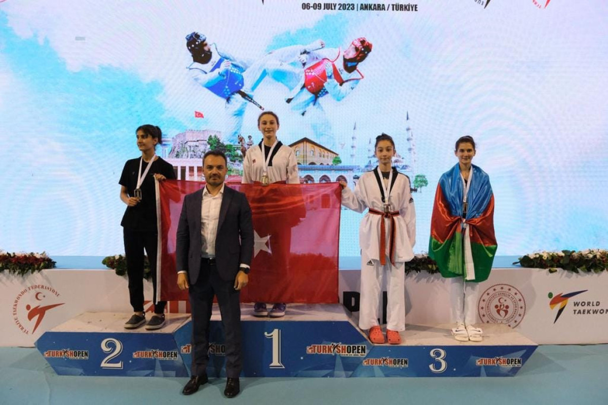 Taekvondoçularımızdan Türkiyədə 8 medal 