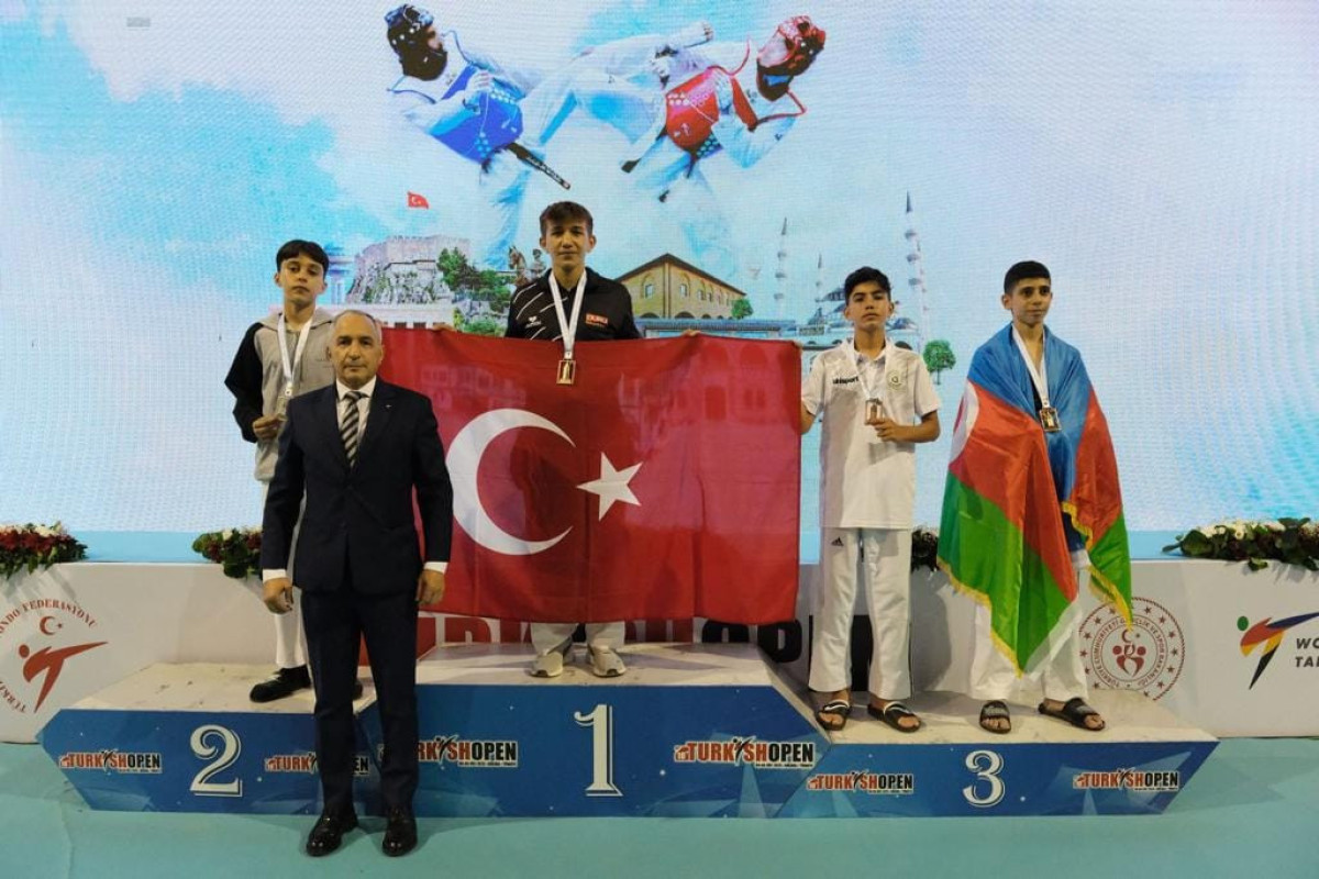 Taekvondoçularımızdan Türkiyədə 8 medal 