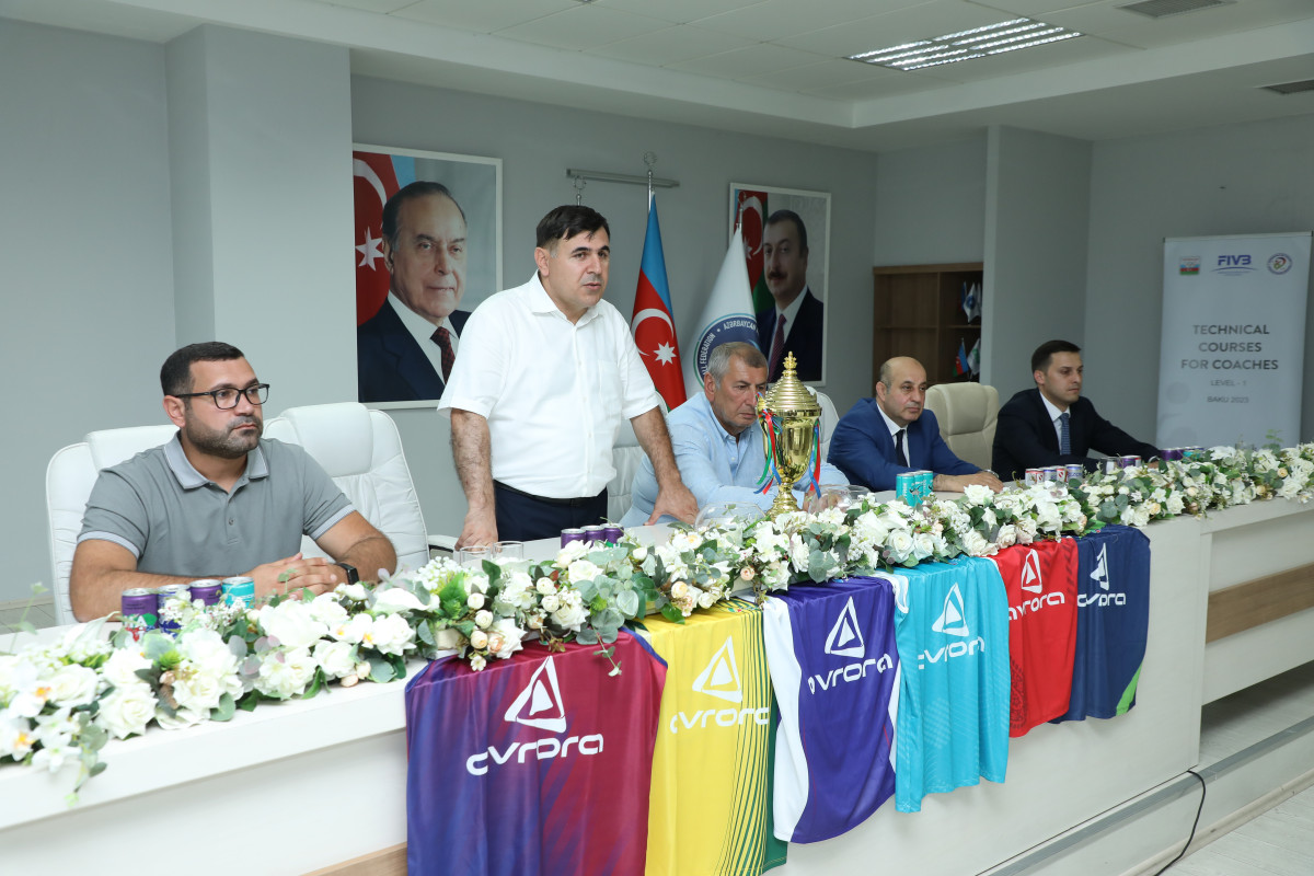 Voleybol üzrə Zəfər Kubokunun püşkü atıldı - FOTO 