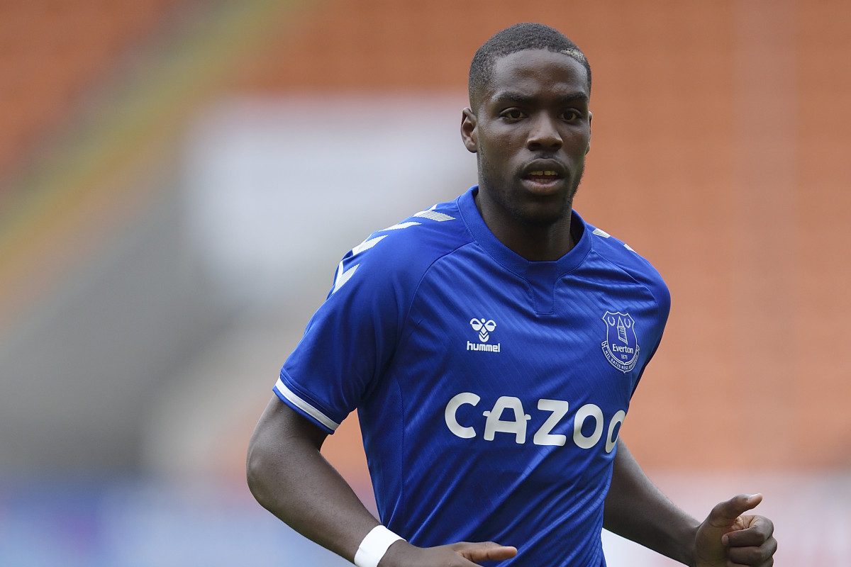 “Everton”un futbolçusu Fransa klubunda 