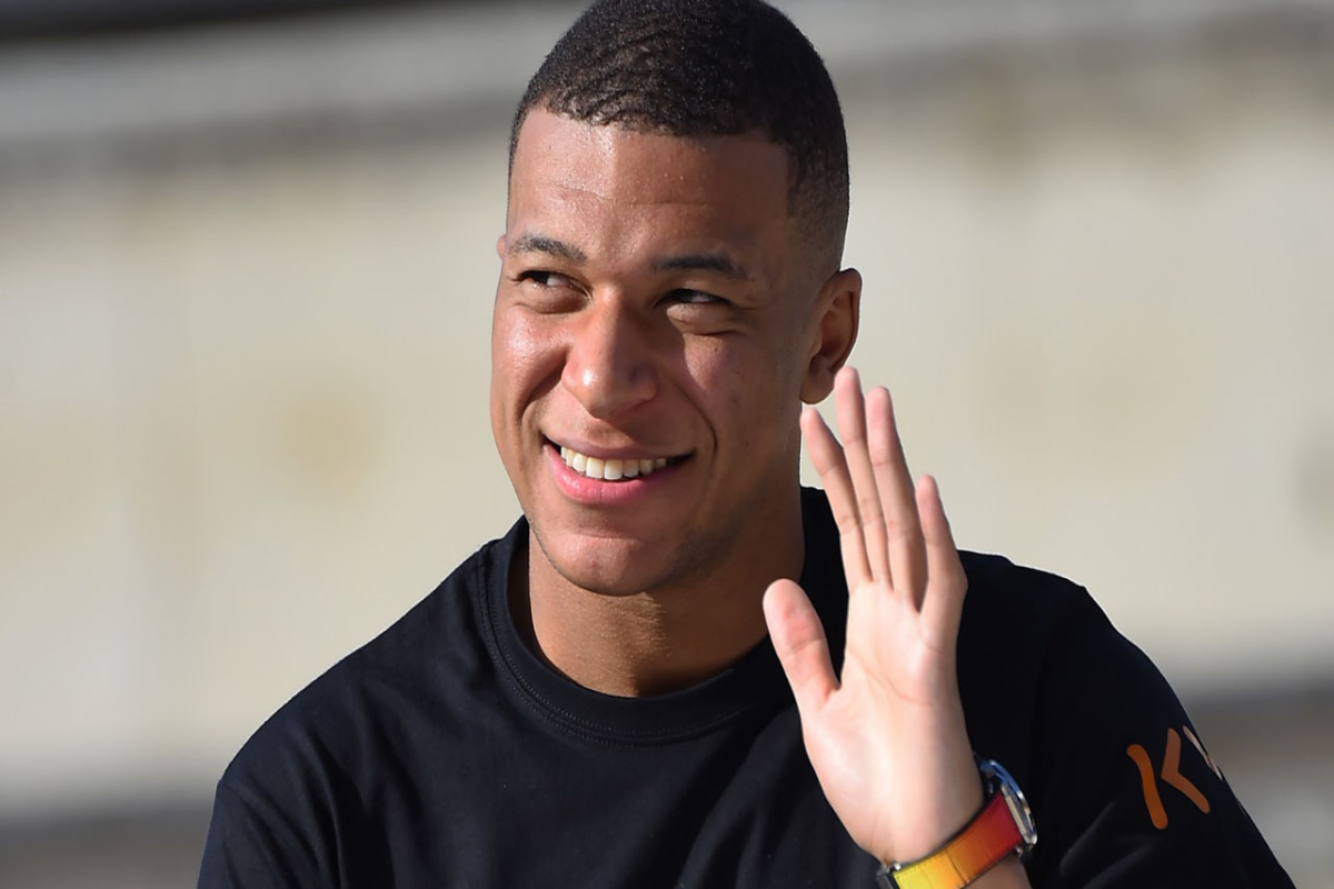 Mbappe seriala çəkiləcək 