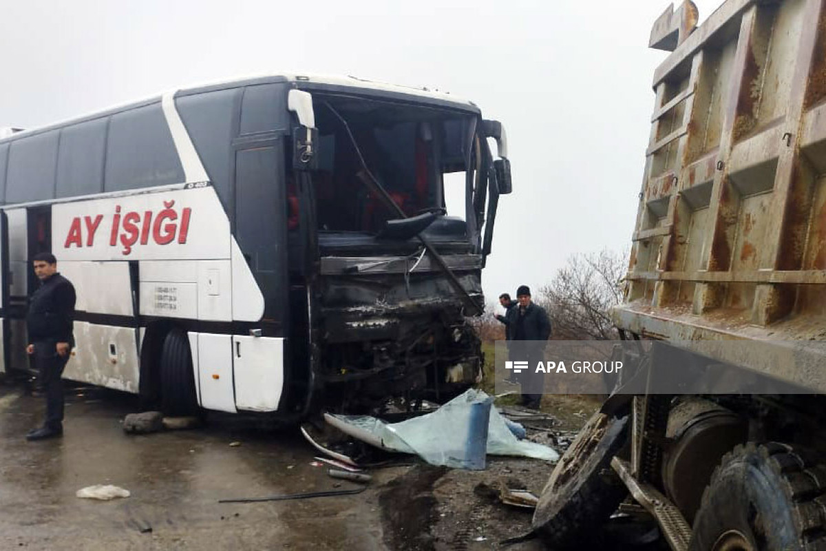 “Mingəçevir”i daşıyan avtobus İsmayıllıda qəzaya uğrayıb, 2 nəfər xəsarət alıb - YENİLƏNİB