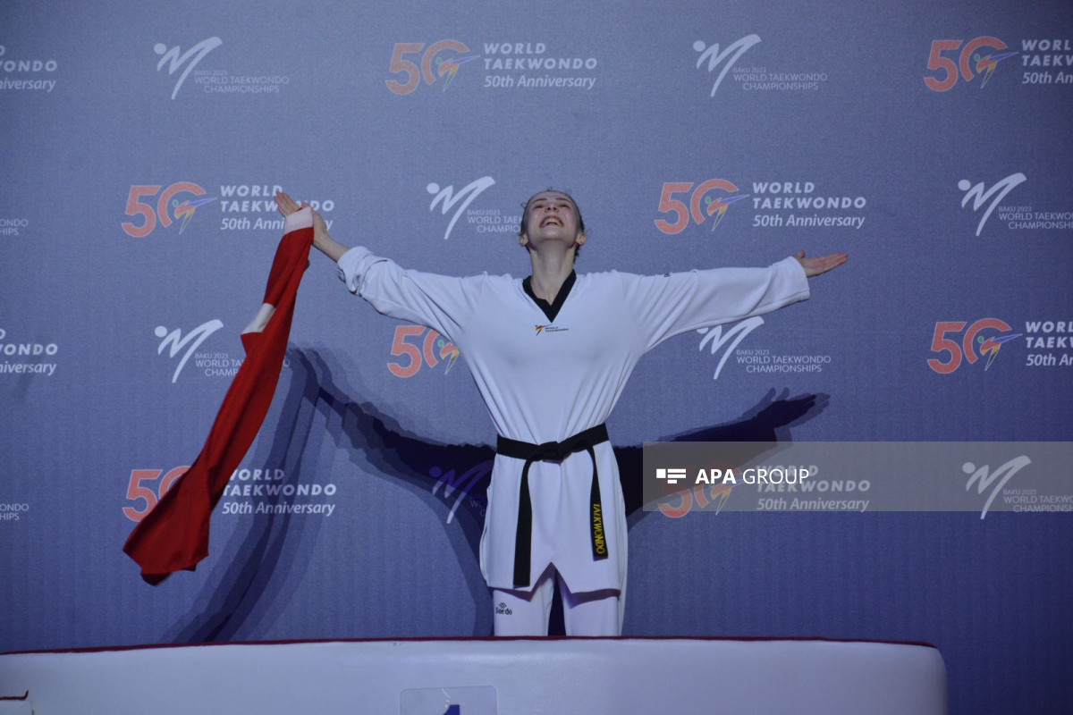 Türkiyəli taekvondoçu Bakıda dünya çempionu oldu - FOTOLENT 