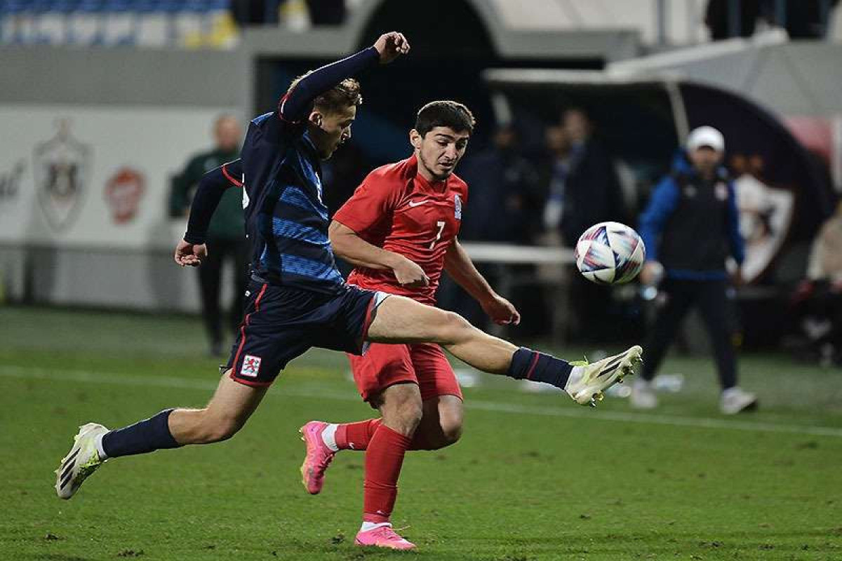 Millimizin futbolçusu: “Komanda qrupdan çıxmaq istəyir” 