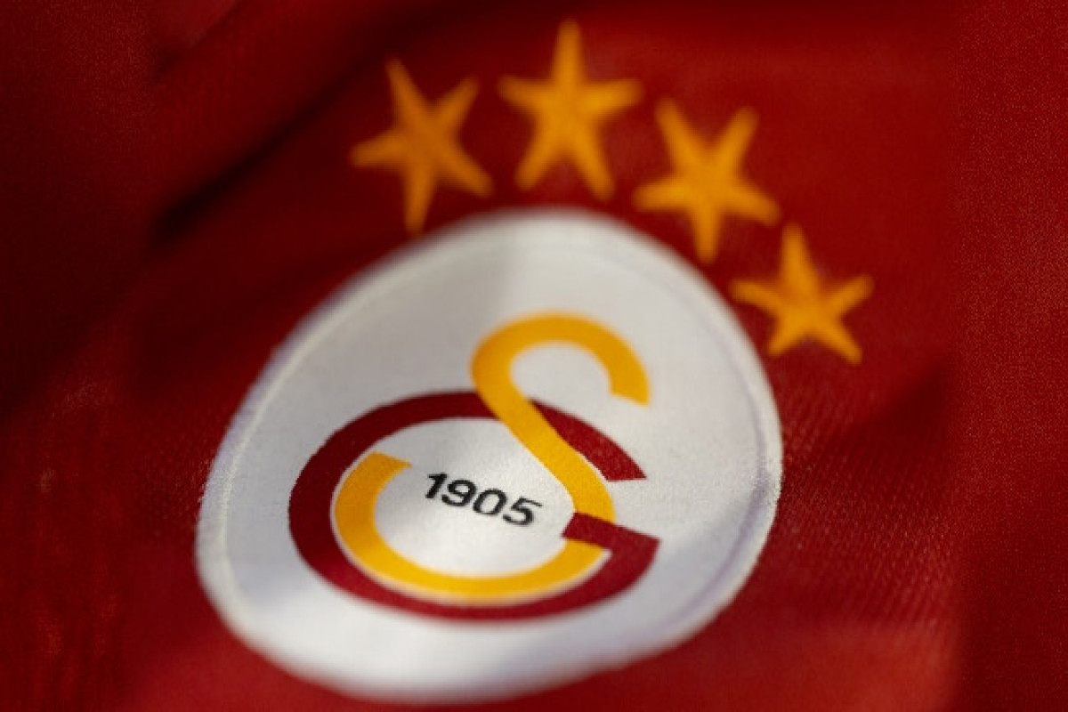 40 nəfər "Qalatasaray" üzvünə hücum etdi