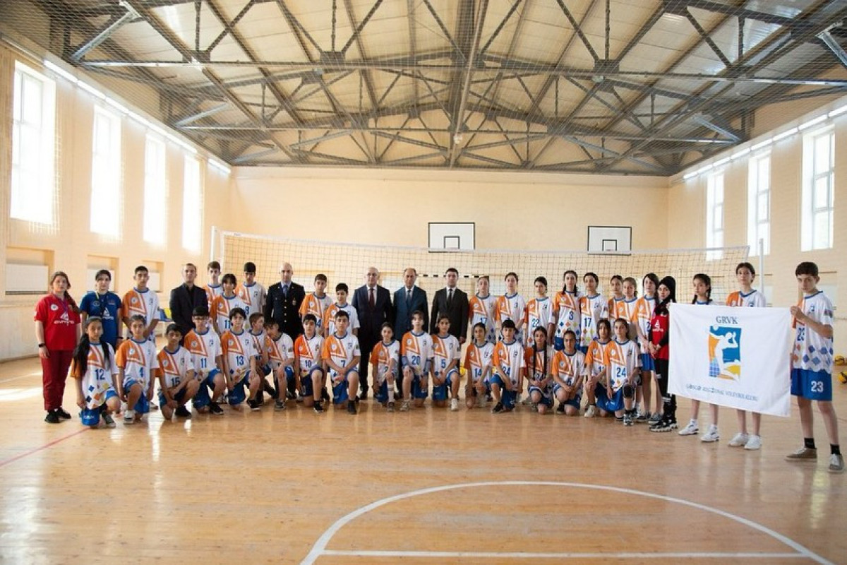 AVF prezidenti voleybol klubunun ilk məşqini izləyib