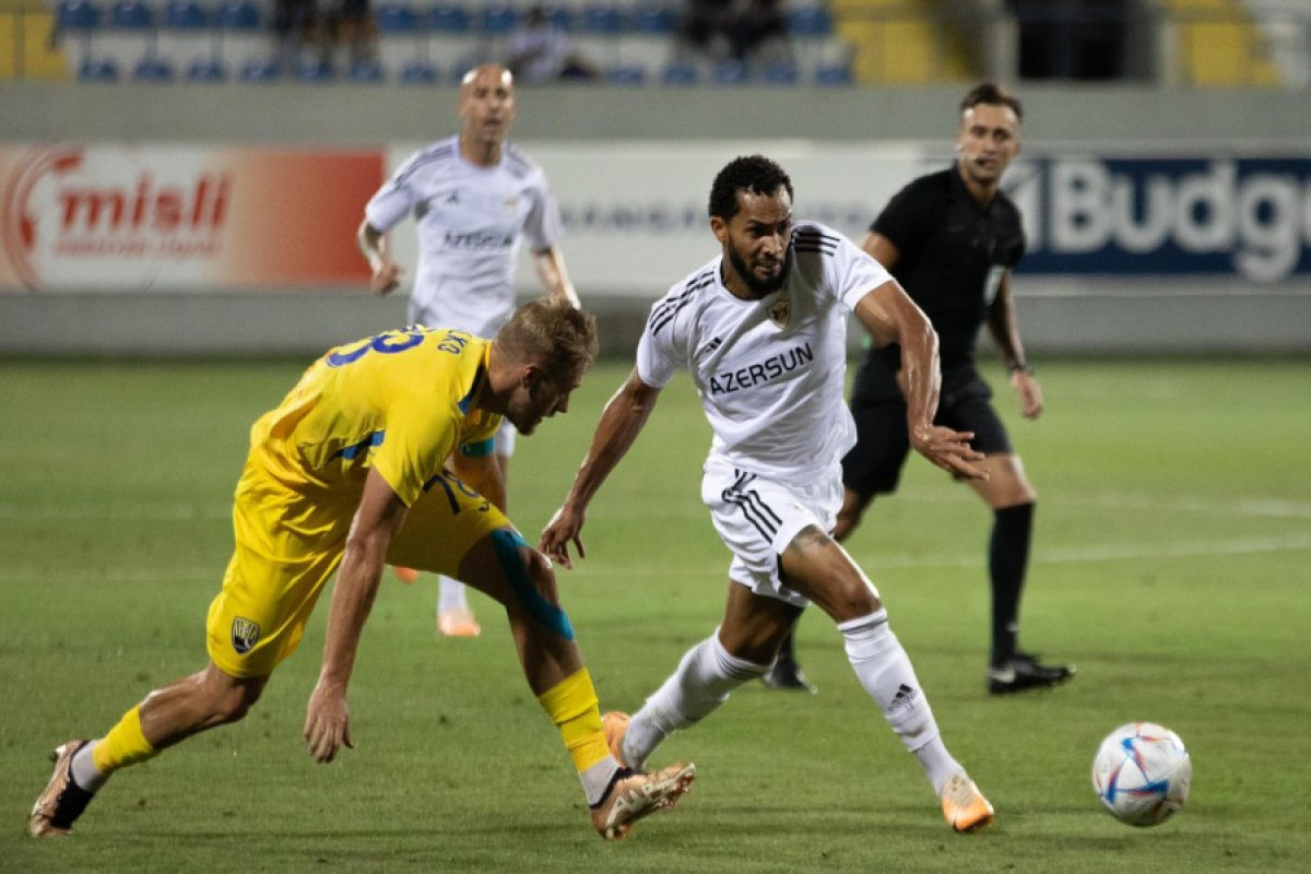 "Qarabağ" "Kəpəz"i darmadağın etdi- YENİLƏNİB 