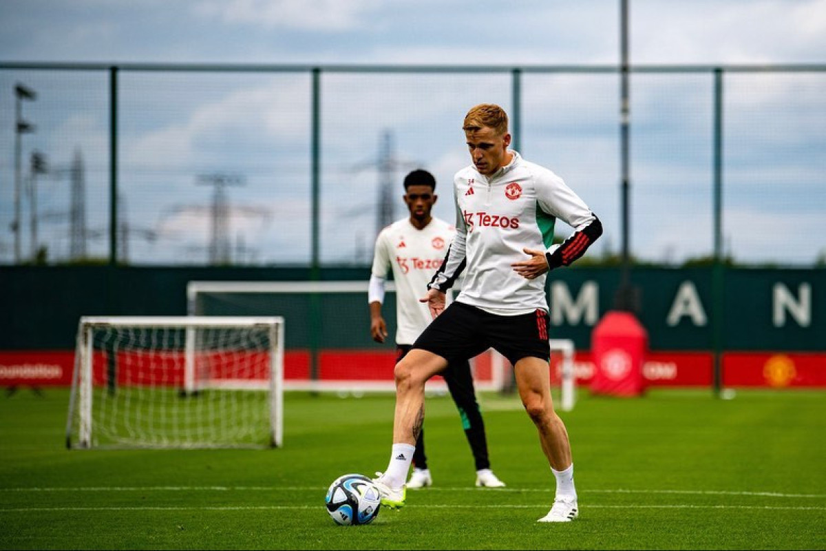 Van de Beek "Yunayted"i tərk etdi