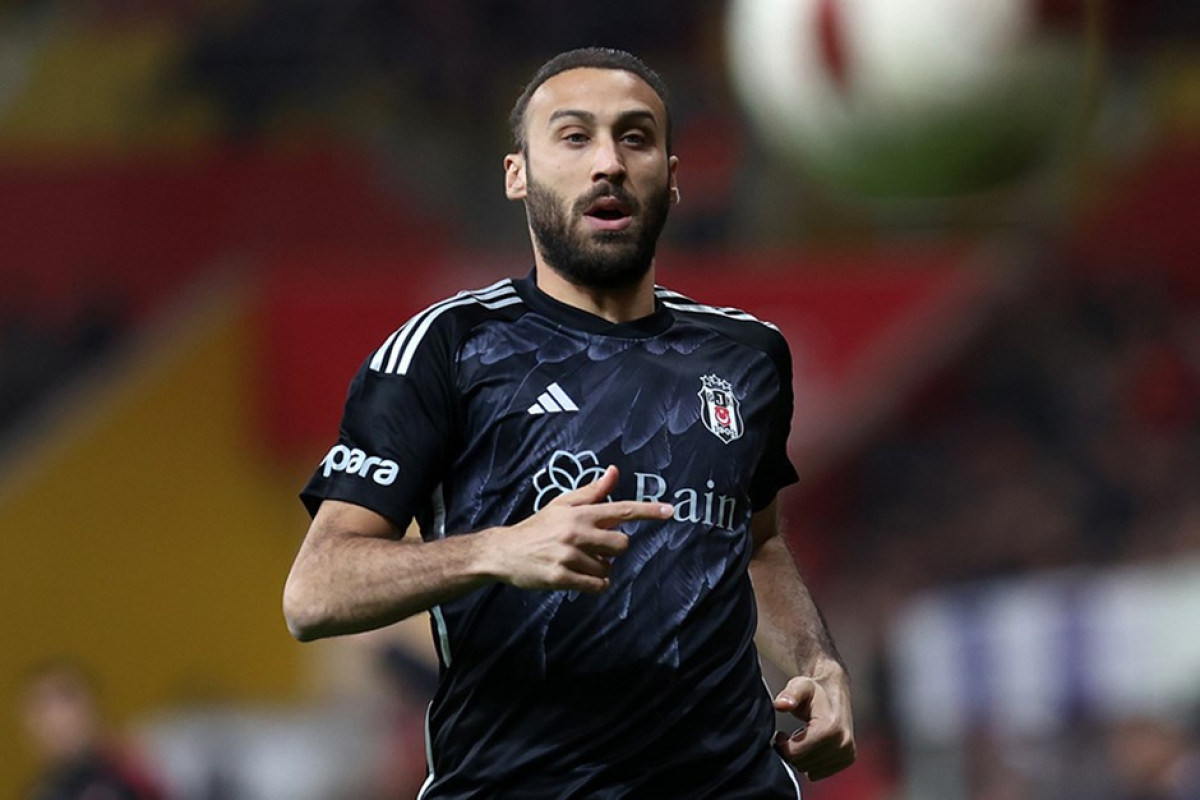 "Beşiktaş" Cenk Tosunla yollarını ayırıb