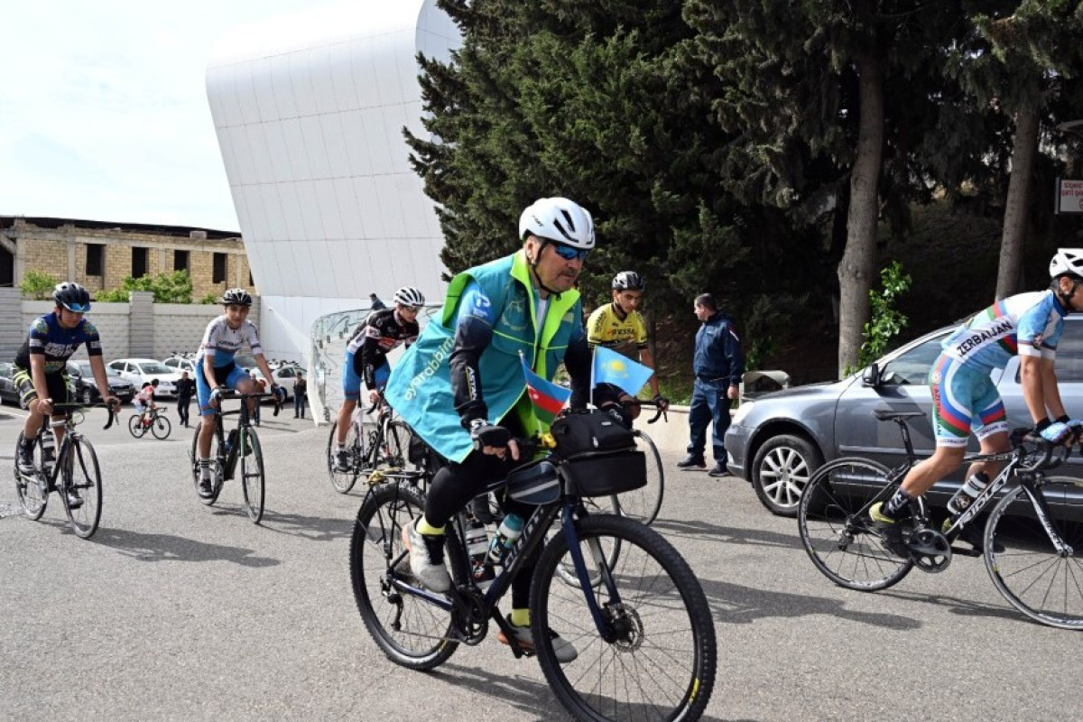 Parisdən Bakıya velosiped turu start götürəcək