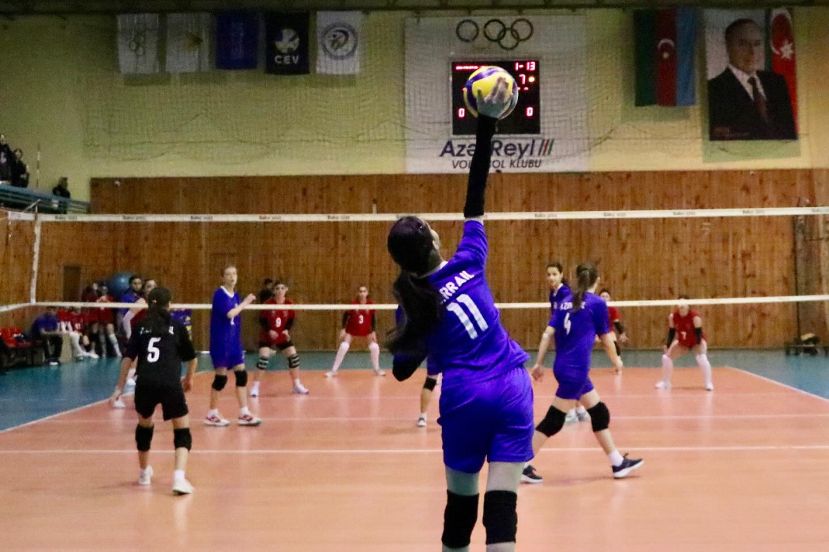 16 yaşadək voleybolçu qızların birinciliyində növbəti oyunlar