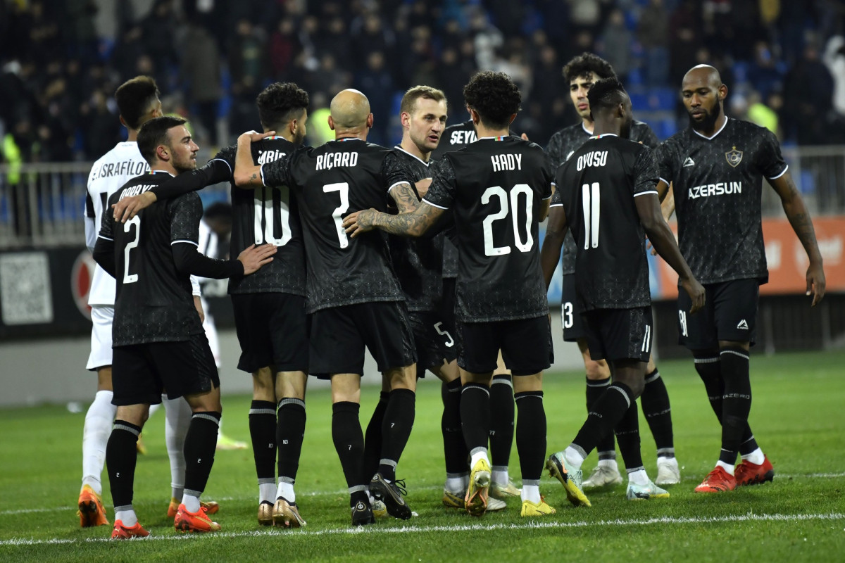 UEFA "Qarabağ"ı  cərimələdi