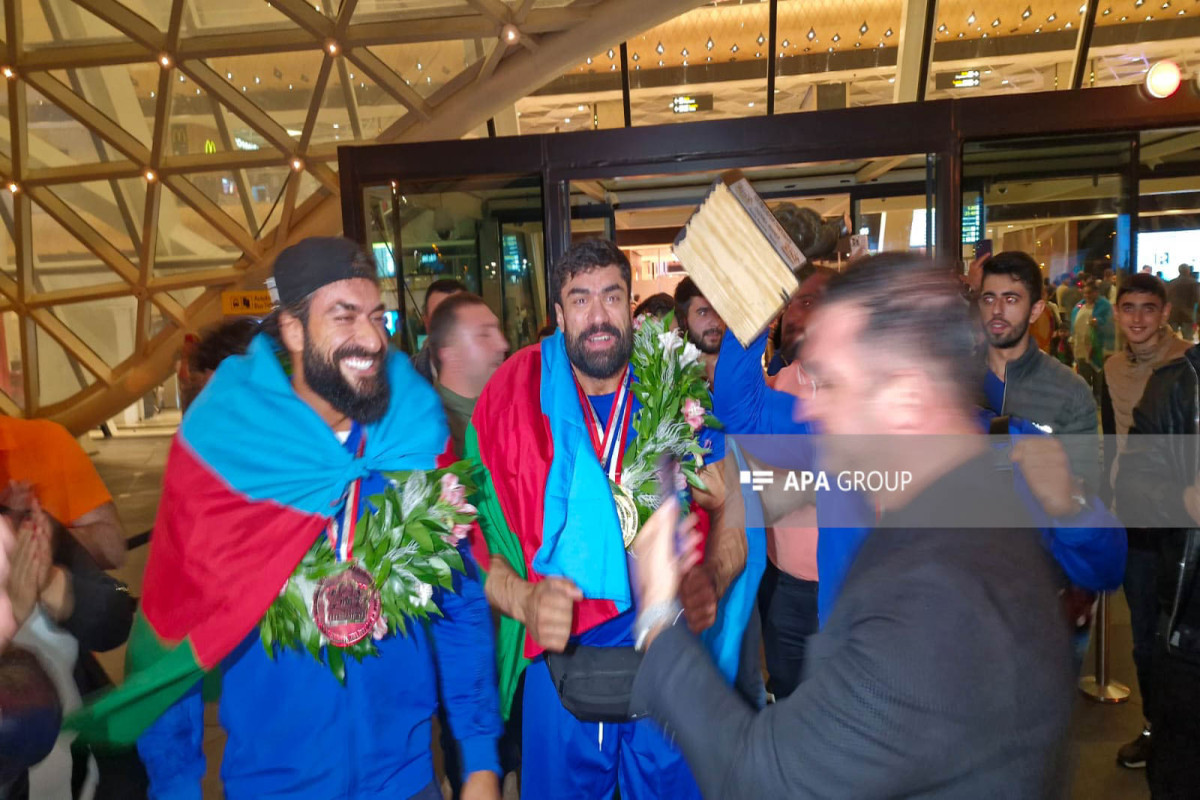 Avropa çempionu Pərviz Qasımov Vətənə qayıtdı - FOTO   - VİDEO 