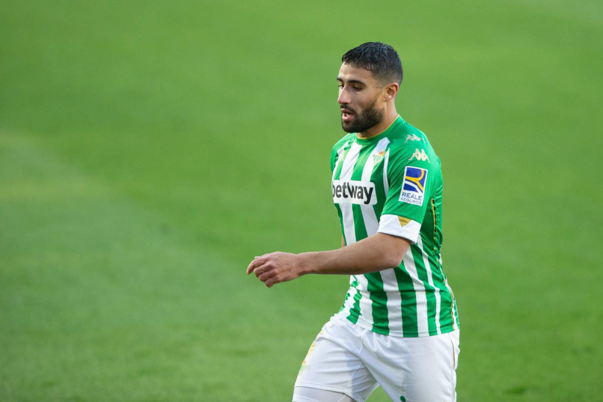 "Betis"in futbolçusu Premyer Liqaya keçə bilər