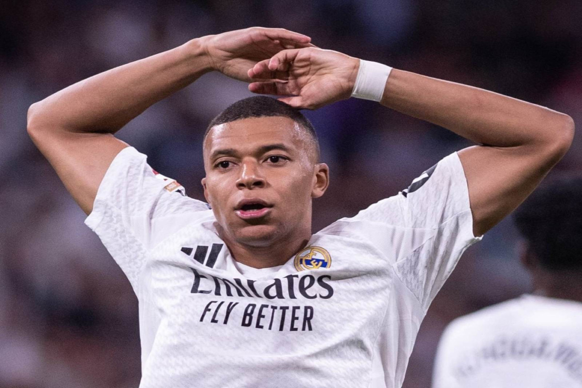 "Real" Mbappe ilə bağlı təcili iclas keçirib