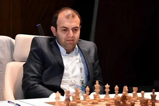 Rauf Məmmədov liderlər qrupunda