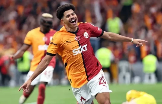 “Qalatasaray”ın yarımmüdafiəçisi üçün 40 milyon avro 