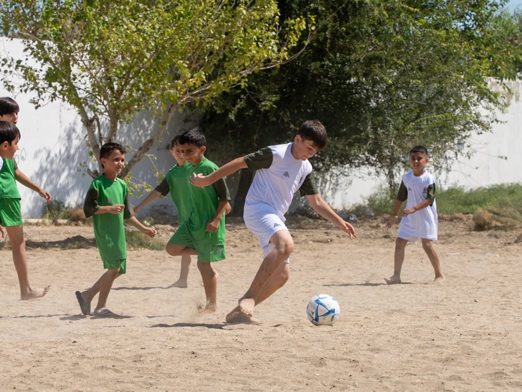 AFFA azyaşlıları futbol inventarları ilə təmin edib - FOTO 