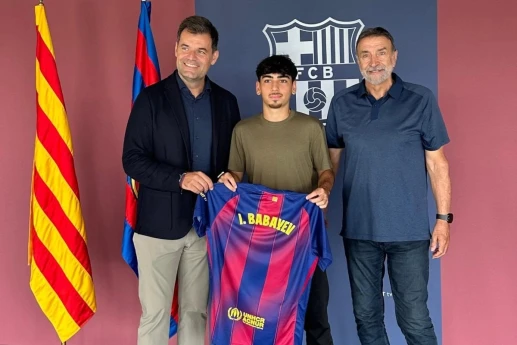 Azərbaycanlı futbolçu “Barselona”da çıxış edəcək