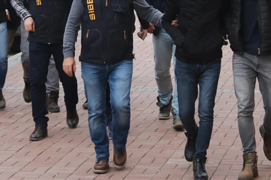 İstanbulda mərc qalmaqalı: Futbolçular və klub rəhbərləri saxlanılıb