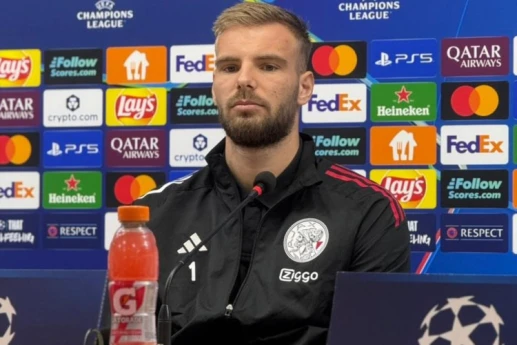 "Ayaks"ın qolkiperi: “Qarabağ”a qarşı yaxşı oyun sərgiləməyə çalışacağıq”