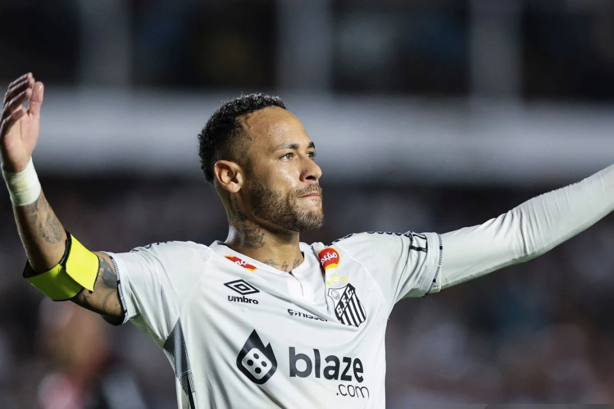 Neymar “Santos”da qalmağa yaxındır