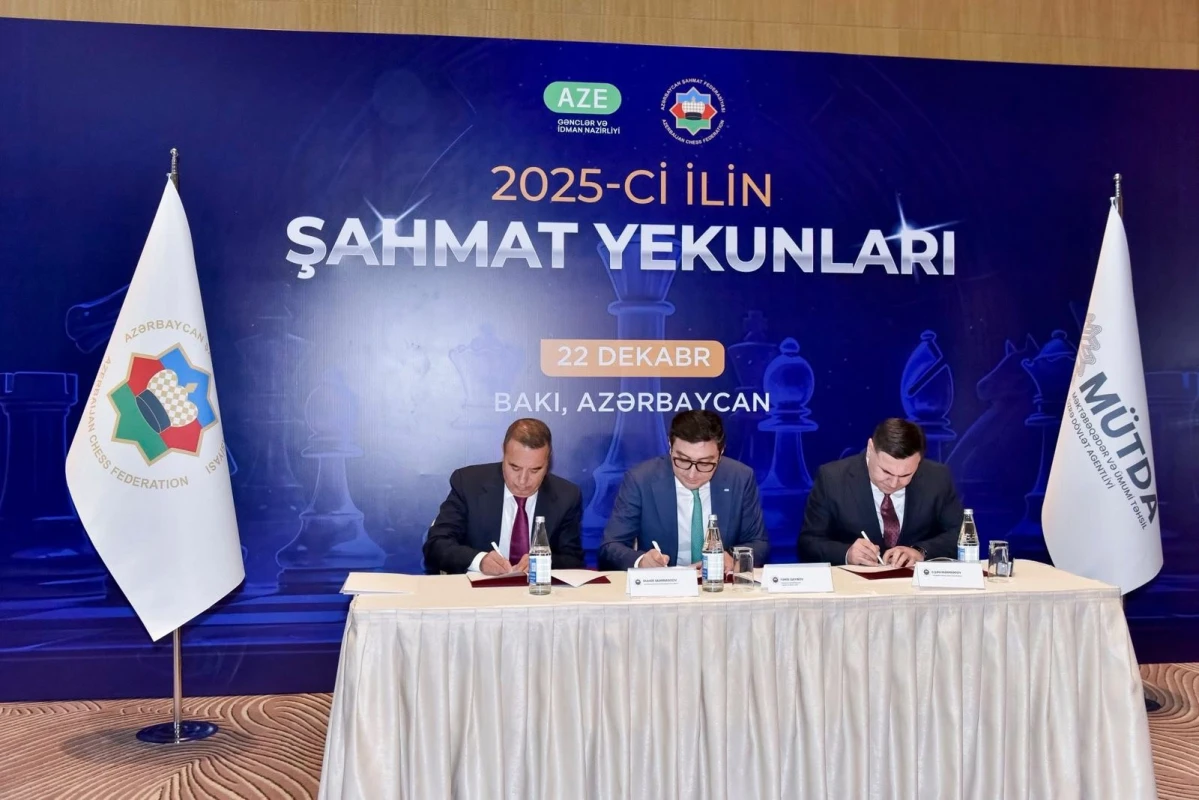 Beynəlxalq yarışlarda uğurlu çıxış edən şahmatçılarımız mükafatlandırılıb - FOTO 