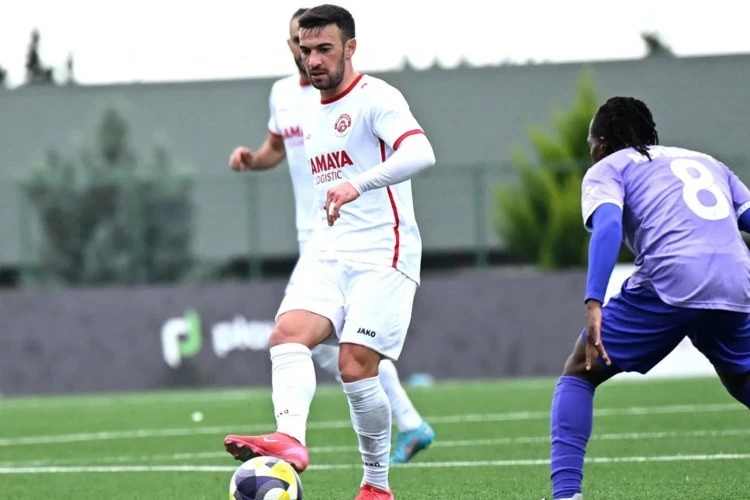 "Araz-Naxçıvan" Qara Qarayevlə yollarını ayırdı