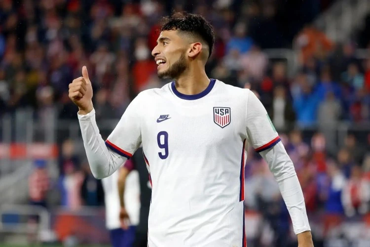 ABŞ millisinin üzvü Premyer Liqa yolunda