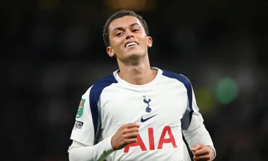 “Tottenhem”dən “Kristal Pelas”a