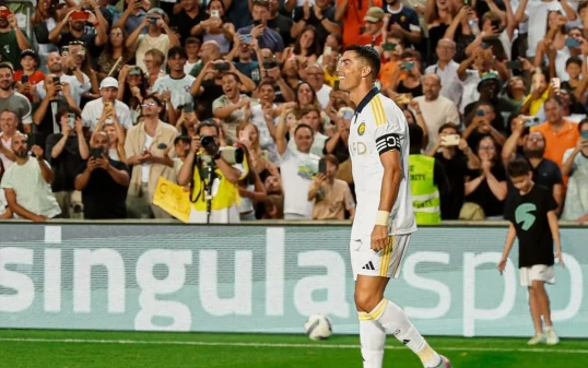Ronaldo fərqləndi, komandası bir xal qazandı