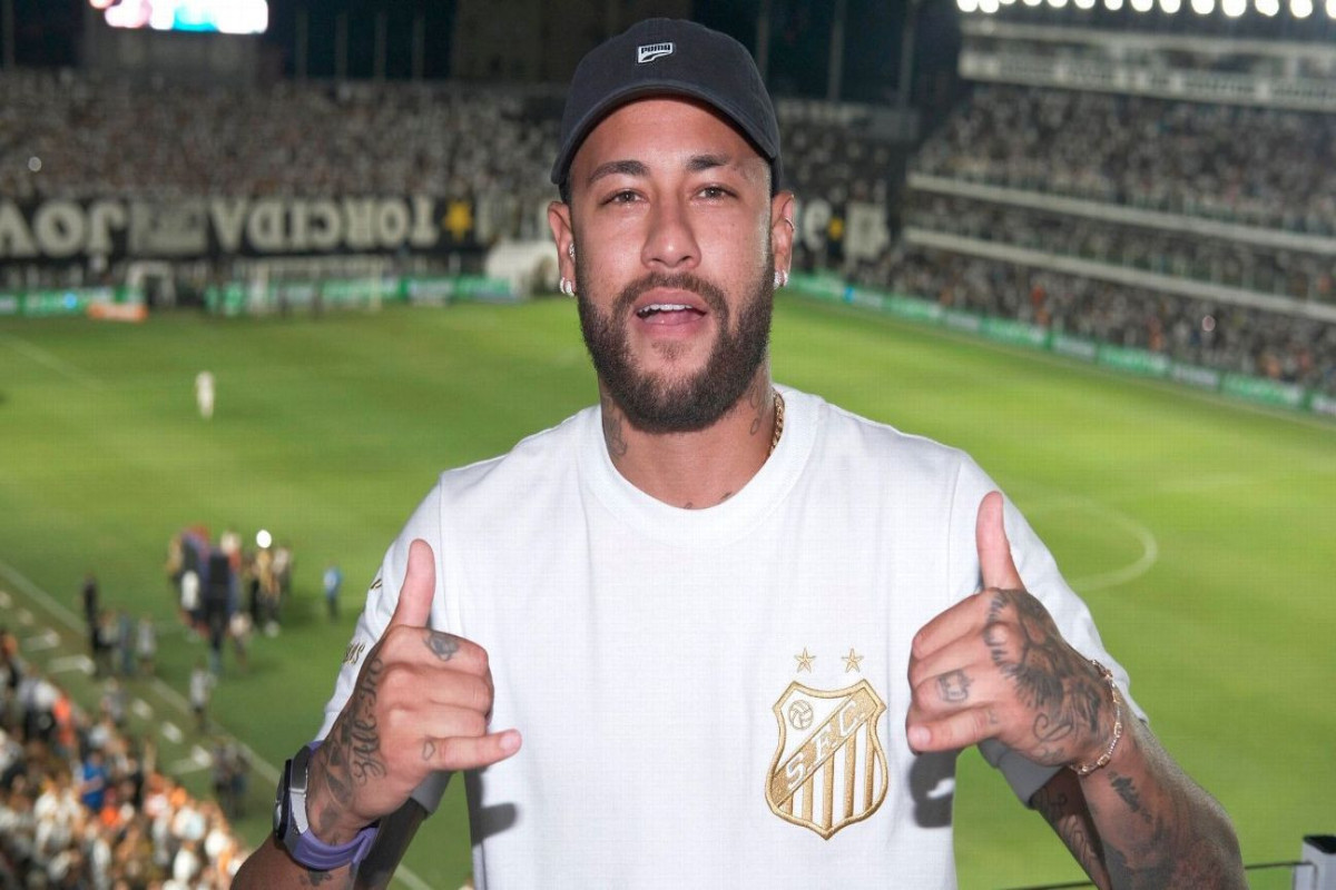 Neymar doğma klubuna qayıdır