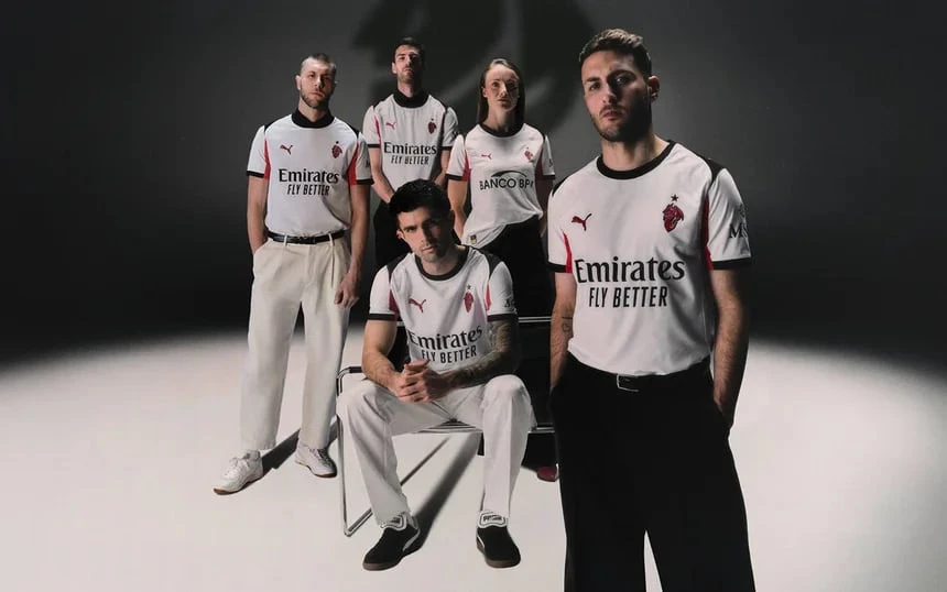 "Milan" səfər formasını təqdim edib - FOTO 