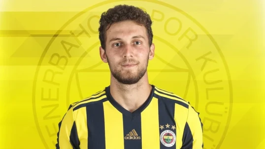 6 ildən sonra "Fənərbaxça"ya dönür: "Sarı-lacivərdlilər" daha bir transferi tamamlayıb 