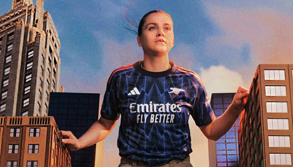 "Arsenal" yeni səfər formasını ictimaiyyətə təqdim edib