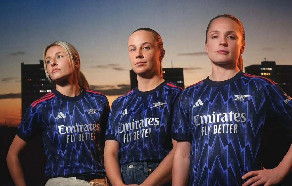 "Arsenal" yeni səfər formasını ictimaiyyətə təqdim edib