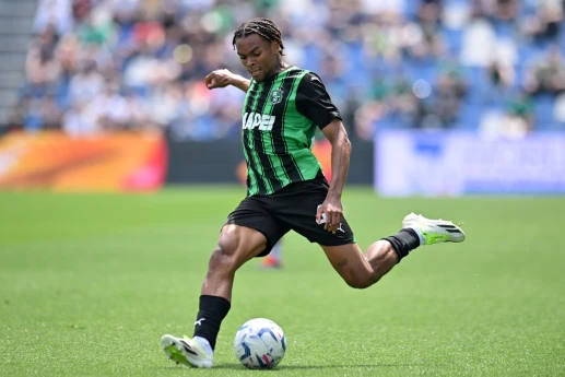 "Sassuolo"nun hücumçusu "Fənərbaxça"nın hədəfində: 15 milyon avro tələb edirlər 