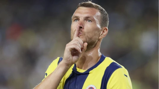 Ceko İtaliya A Seriyasına qayıdır