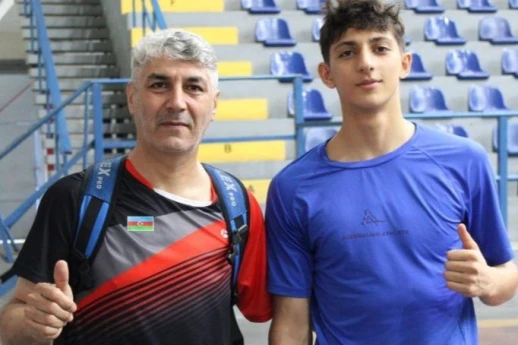 Badmintonçularımızdan Venesuelada 2 medal