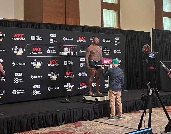 UFC turnirində iştirak edəcək idmançıların rəsmi çəkiölçmə mərasimi baş tutub