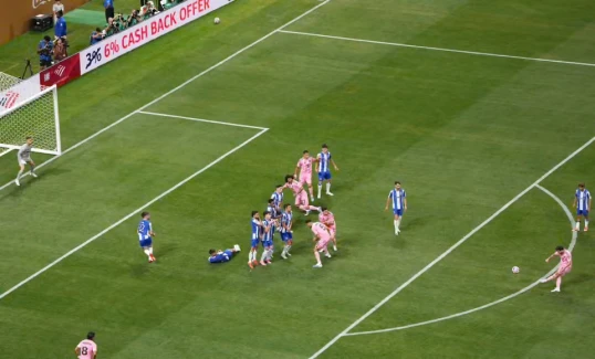 Messi yenə səhnədə: Cərimə zərbəsindən baxımlı qol  - VİDEO 