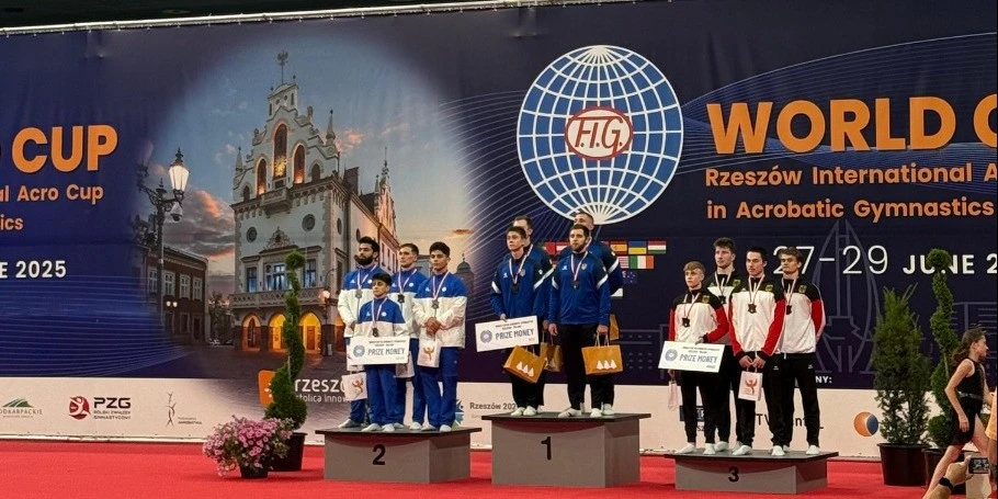 Akrobatlarımızdan Polşada 2 medal