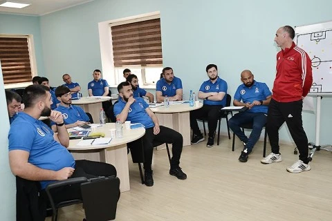 UEFA C kursu keçirilir
