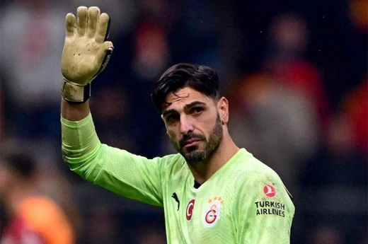 “Qalatasaray” qolkiperi ilə yeni müqavilə imzalayacaq