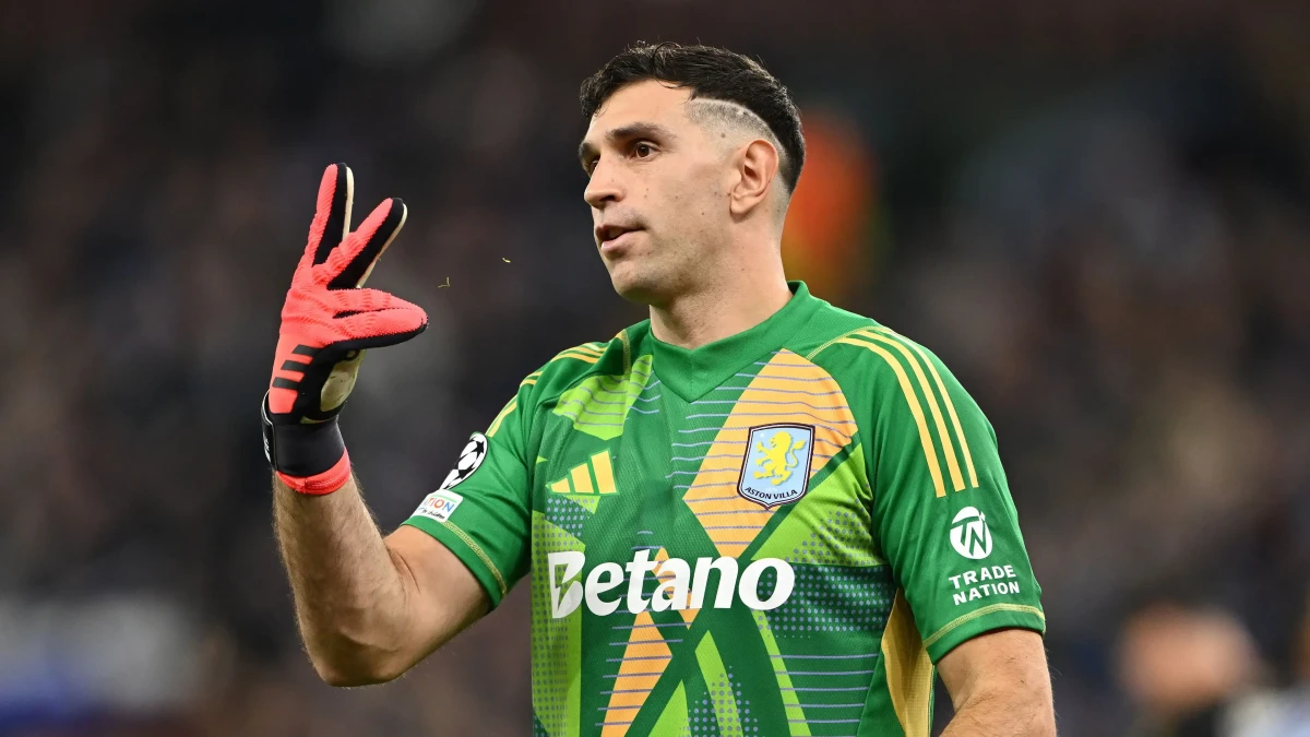 "Aston Villa" dünya çempionu ilə yollarını ayıracaq