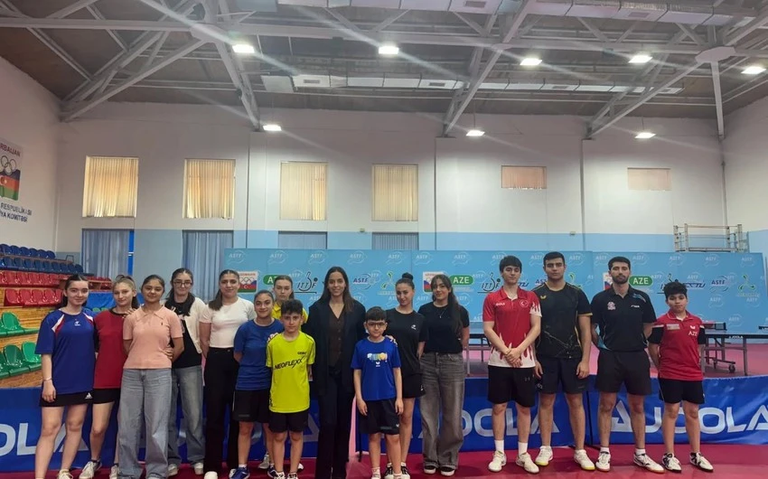 AMADA stolüstü tennisçilər üçün seminar təşkil edib